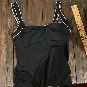 Black speedo ruched swim tank 8